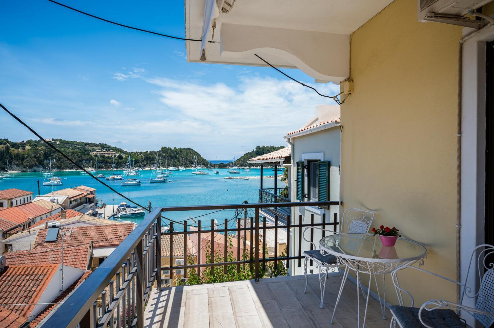 Agaloula Centrally Located Apartments, Lakka Exterior foto